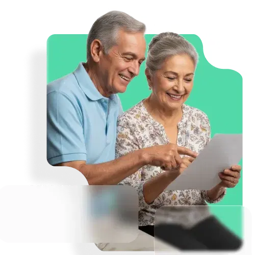 Pareja revisando un contrato con su asesor